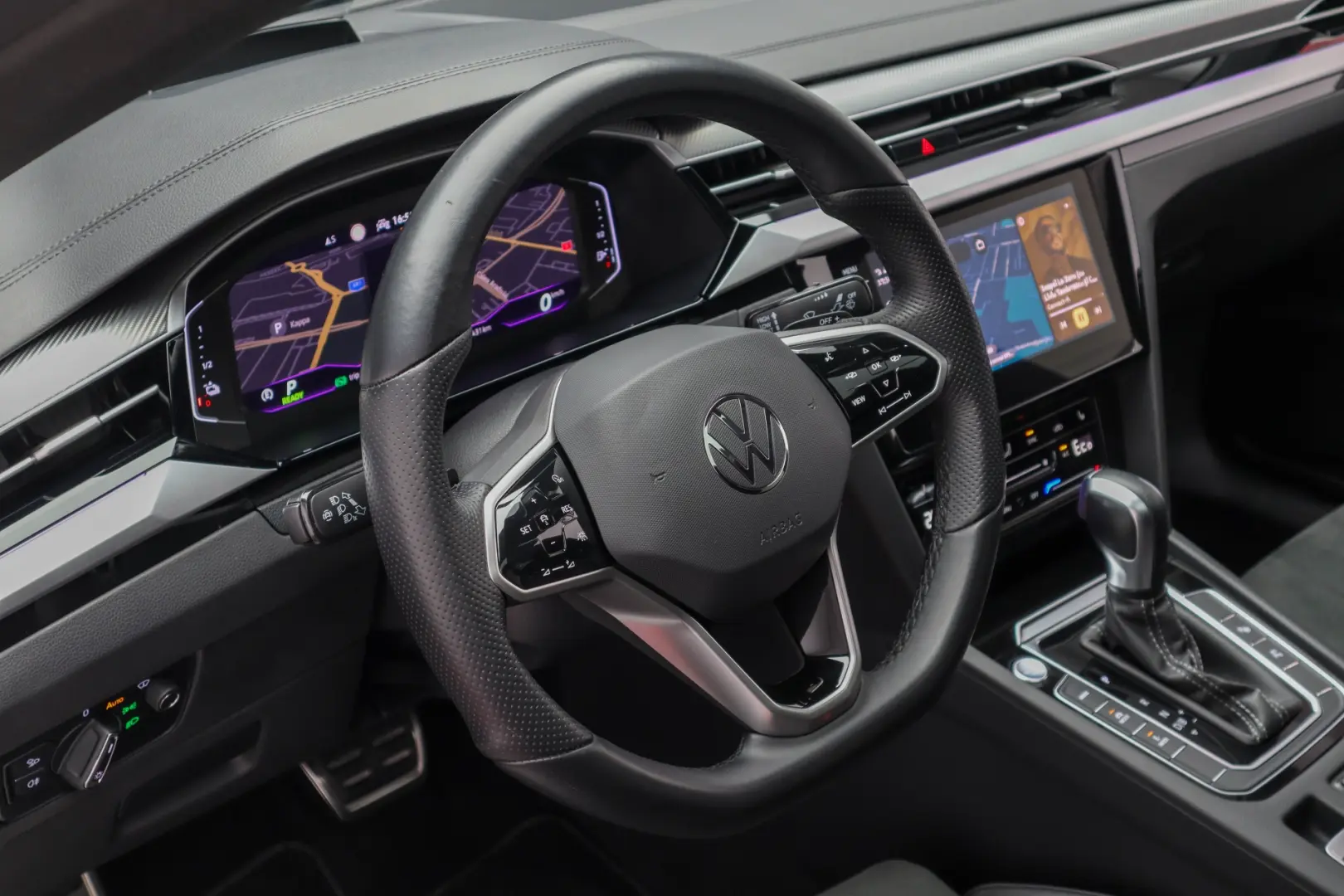 Arteon R Line eHybrid Cam360 Trapa ACC IQ Light Masaj