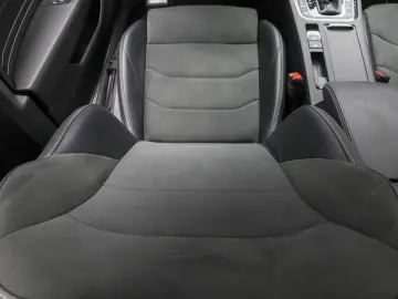Arteon R Line eHybrid Cam360 Trapa ACC IQ Light Masaj