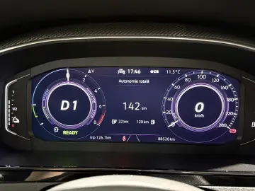 Arteon R Line eHybrid Cam360 Trapa ACC IQ Light Masaj