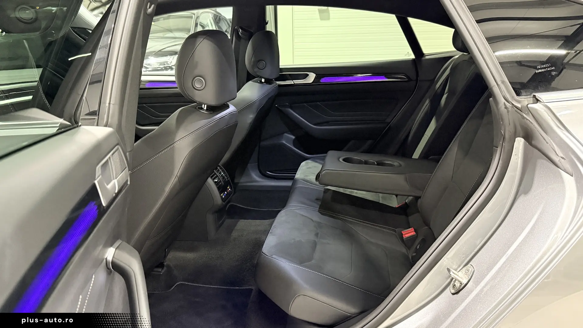 Arteon R Line eHybrid Cam360 Trapa ACC IQ Light Masaj