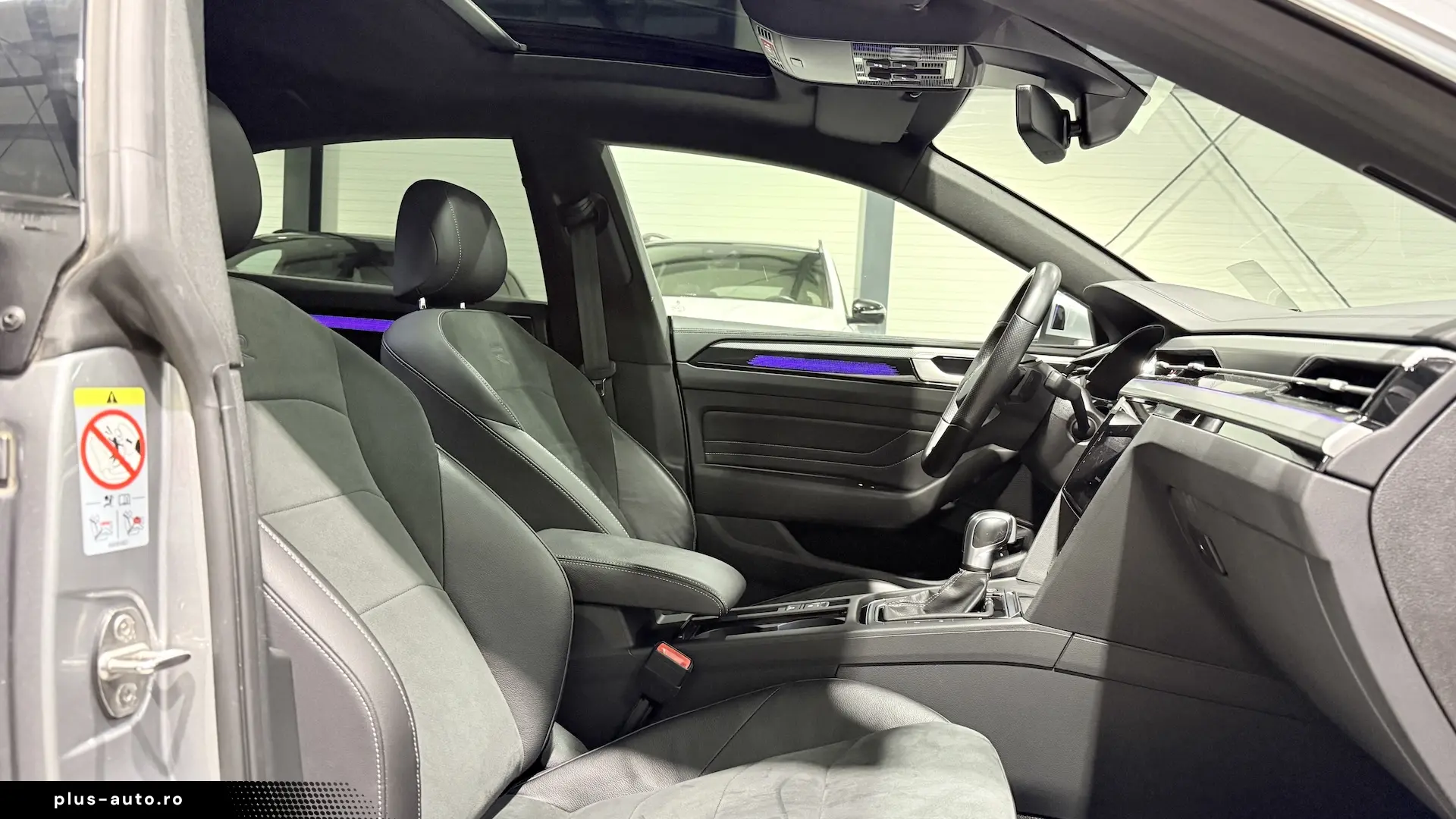 Arteon R Line eHybrid Cam360 Trapa ACC IQ Light Masaj