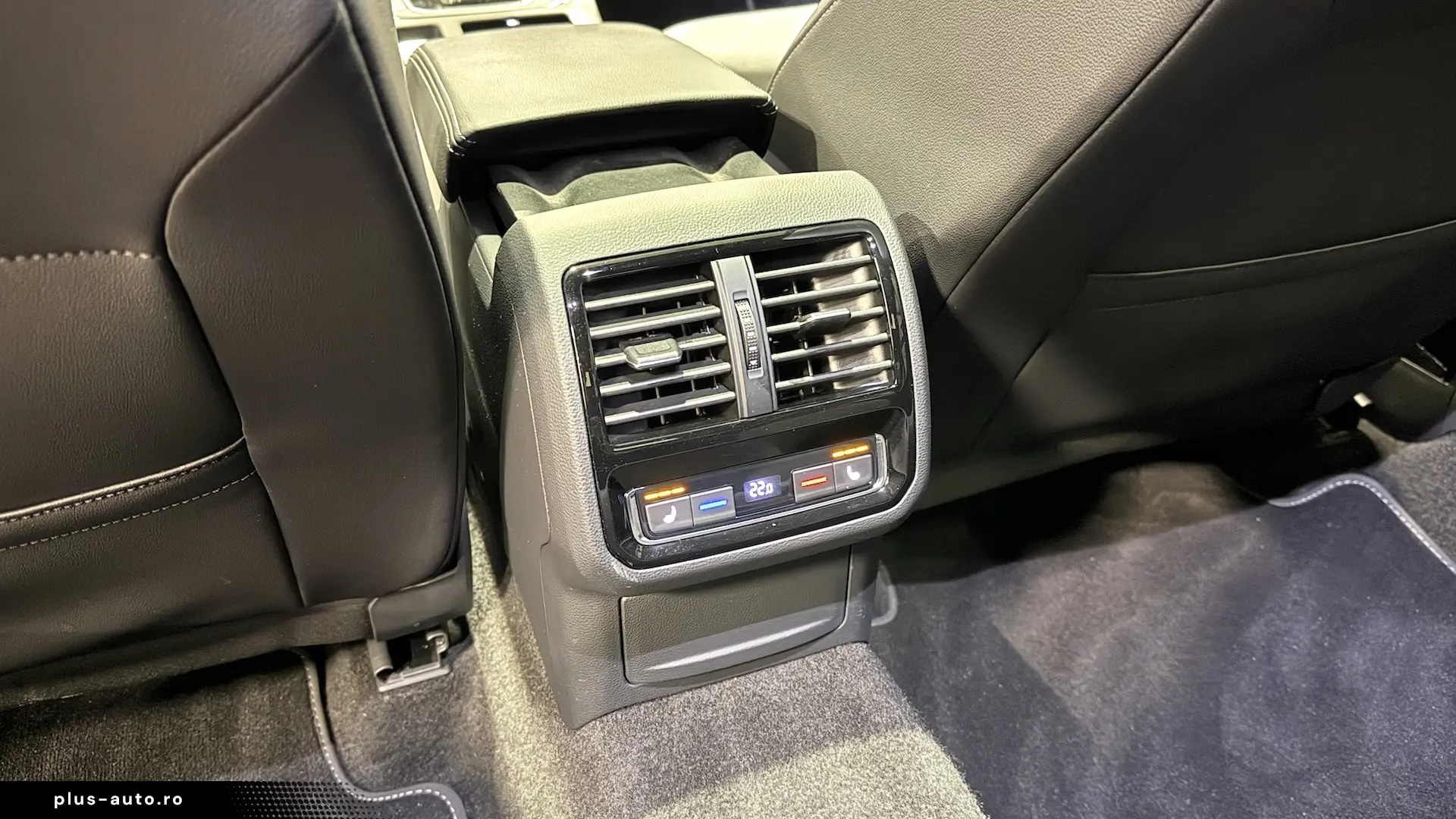 Arteon R Line eHybrid Cam360 Trapa ACC IQ Light Masaj