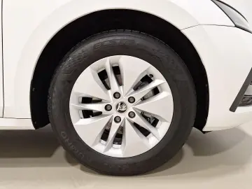 Octavia Combi 2.0 TDI DSG LED ALU Klimaauto. Tem