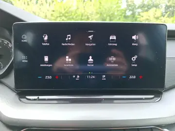 Octavia Combi 2.0 TDI DSG LED ALU Klimaauto. Tem