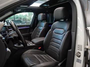 Volkswagen Touareg 3.0 V6 TDI 4MOTION Elegance