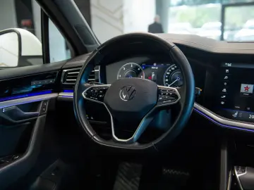 Volkswagen Touareg 3.0 V6 TDI 4MOTION Elegance