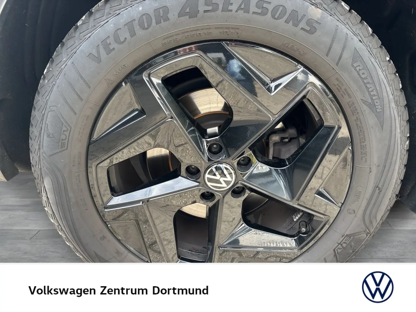 Touareg V6 R-LINE NEUES MODELL AHK CAM ACC LM19