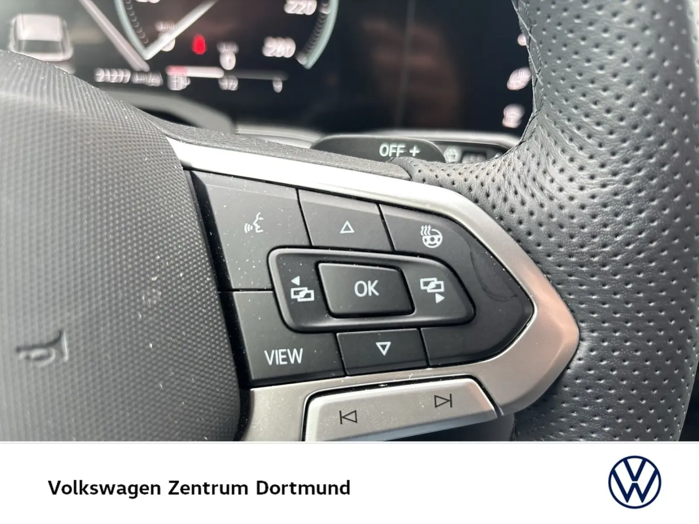 Touareg V6 R-LINE NEUES MODELL AHK CAM ACC LM19