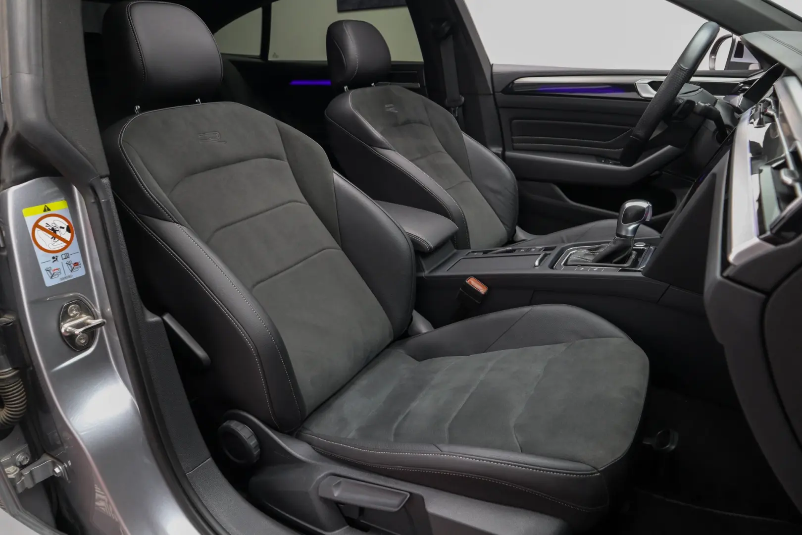 Arteon eHybrid R Line DSG IQ Light Masaj Ambientale ACC