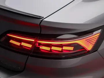 Arteon eHybrid R Line DSG IQ Light Masaj Ambientale ACC