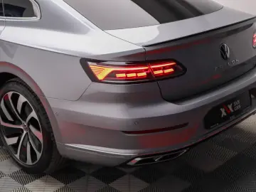 Arteon eHybrid R Line DSG IQ Light Masaj Ambientale ACC