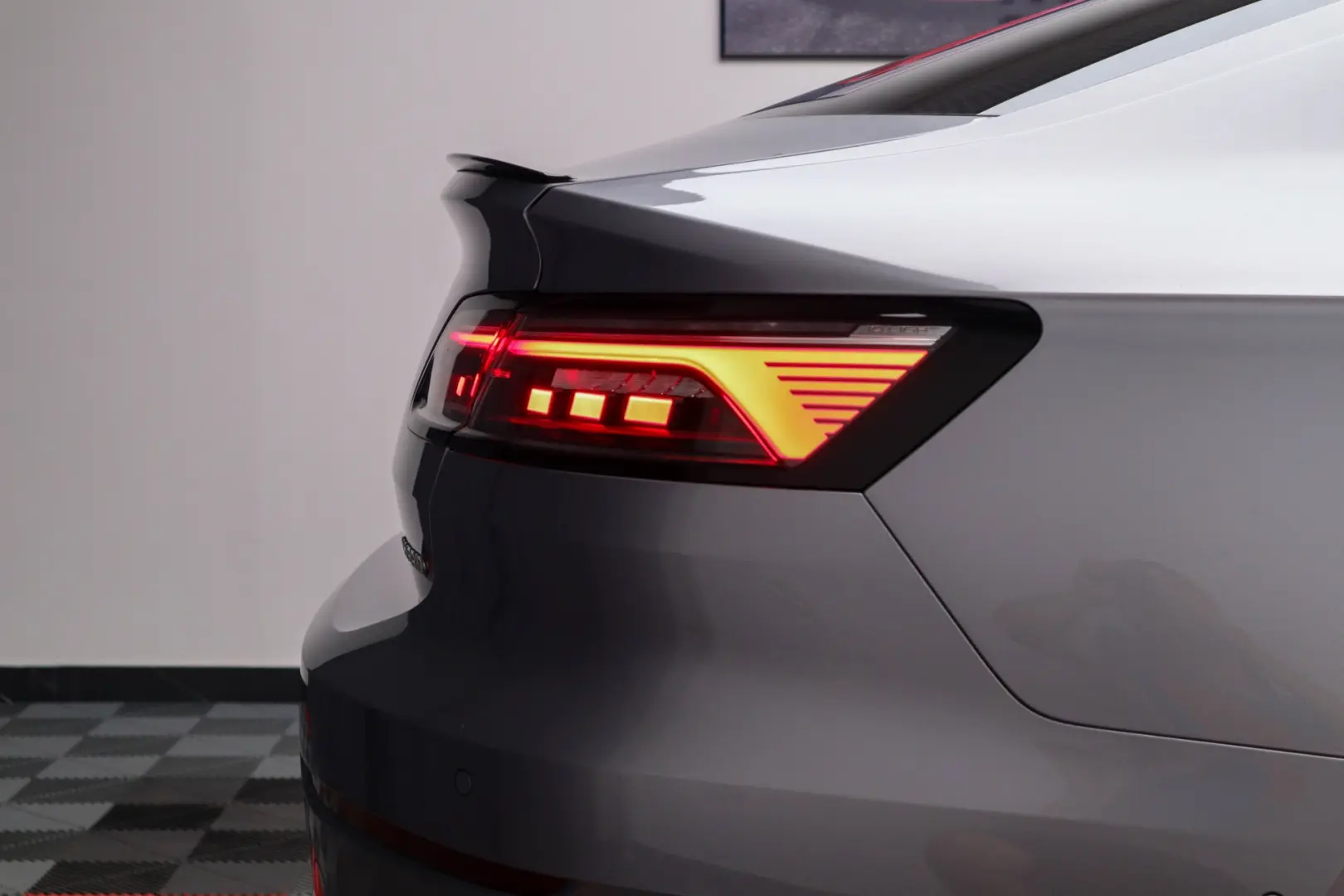 Arteon eHybrid R Line DSG IQ Light Masaj Ambientale ACC