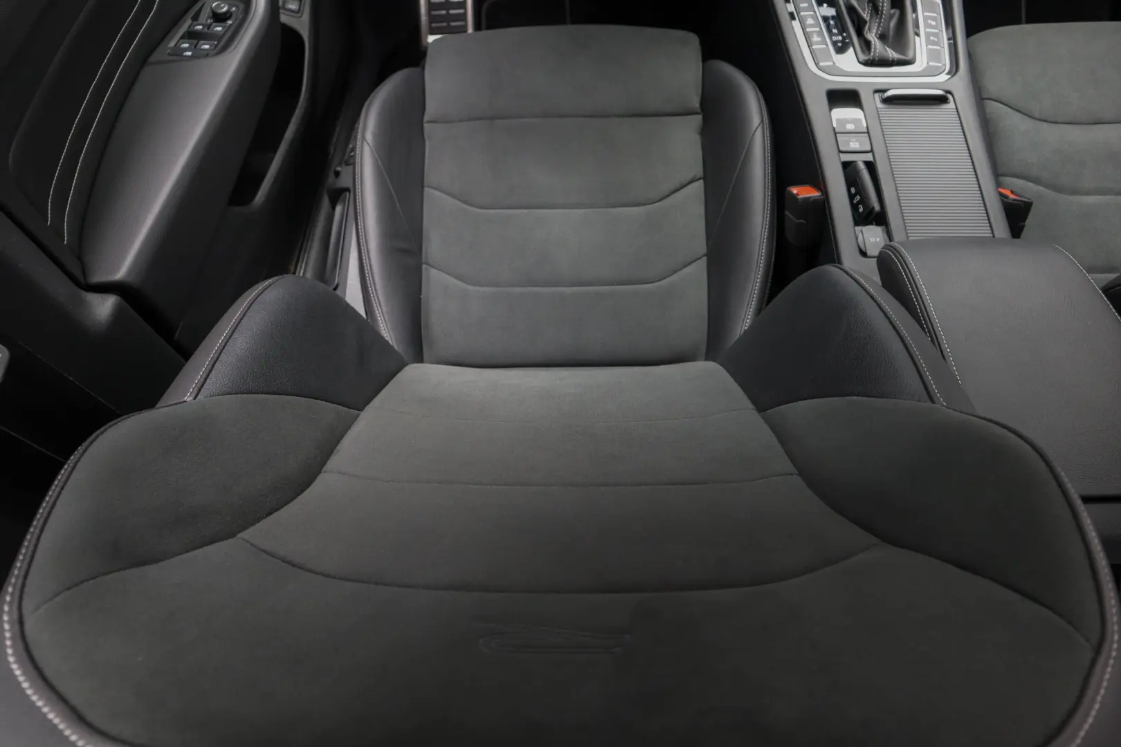 Arteon eHybrid R Line DSG IQ Light Masaj Ambientale ACC