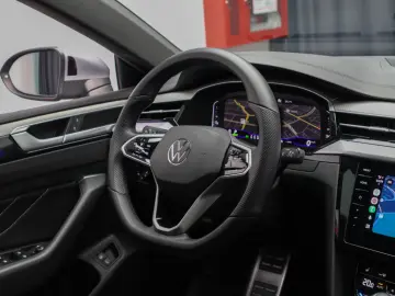 Arteon eHybrid R Line DSG IQ Light Masaj Ambientale ACC