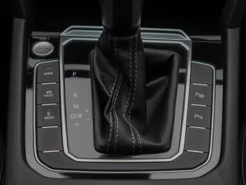Arteon eHybrid R Line DSG IQ Light Masaj Ambientale ACC