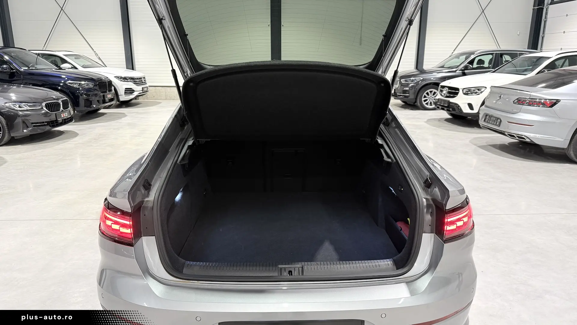 Arteon eHybrid R Line DSG IQ Light Masaj Ambientale ACC