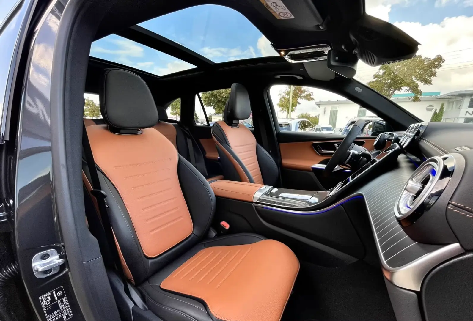 Mercedes-Benz GLC 300 4M AMG Night Distr AHK Burm3D