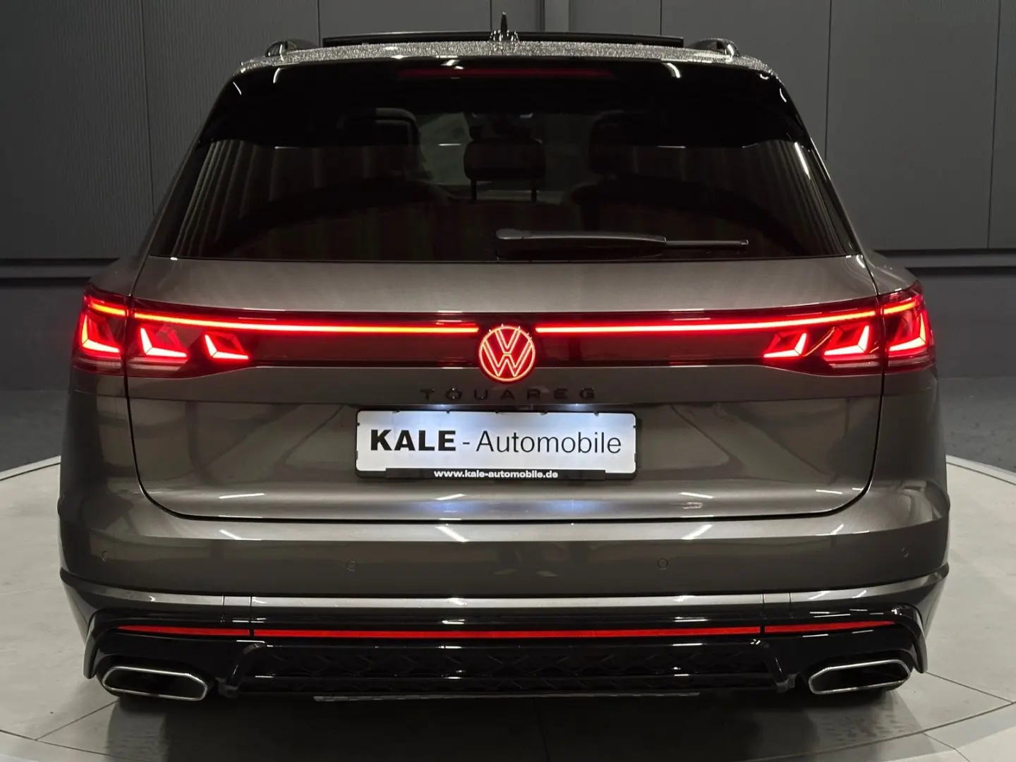 Touareg R-Line 4Motion Black Style 22Zoll PANORA