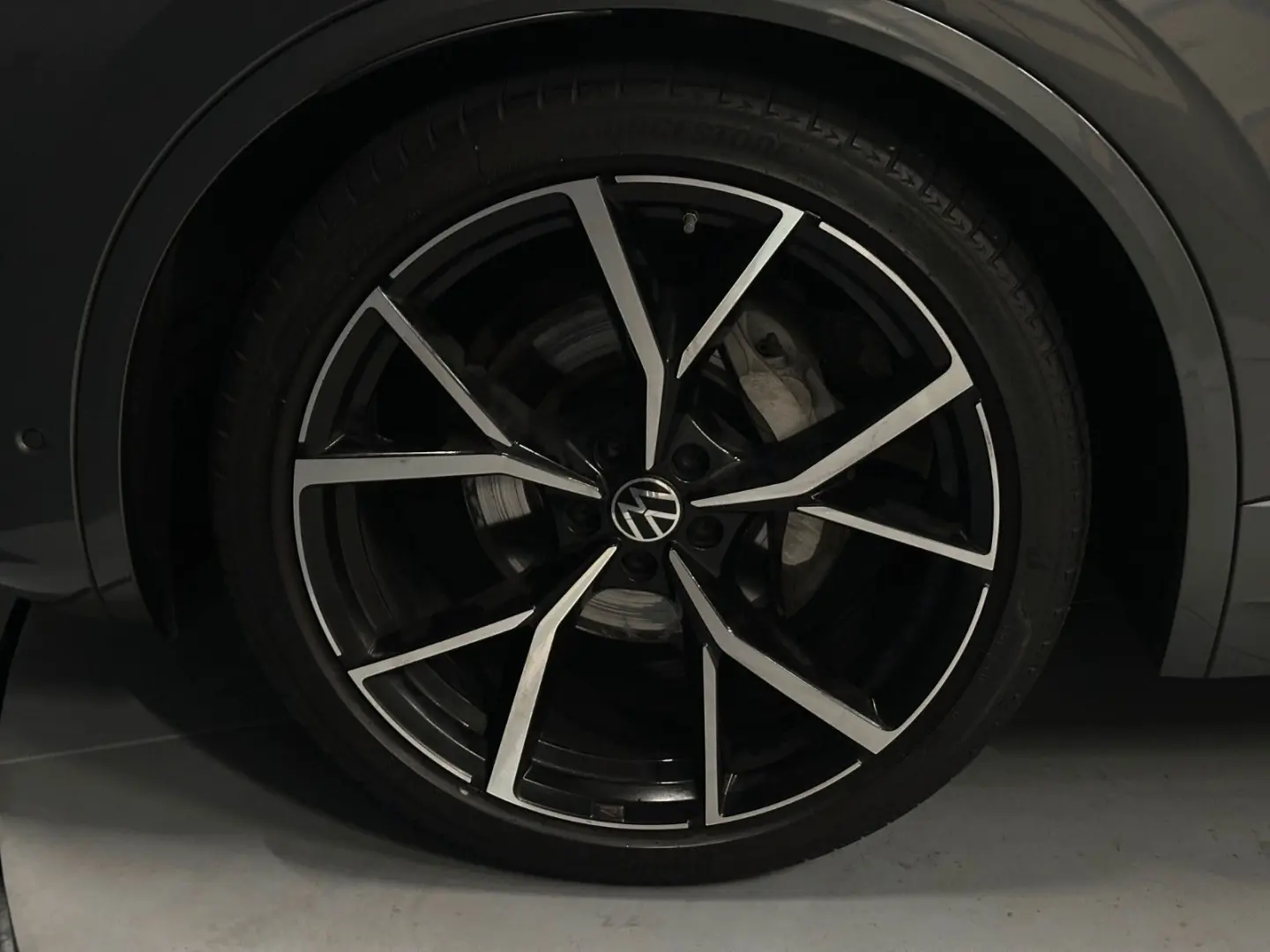 Touareg R-Line 4Motion Black Style 22Zoll PANORA