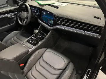 Touareg R-Line 4Motion Black Style 22Zoll PANORA
