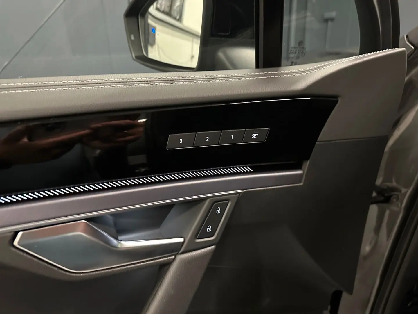 Touareg R-Line 4Motion Black Style 22Zoll PANORA