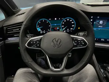 Touareg R-Line 4Motion Black Style 22Zoll PANORA