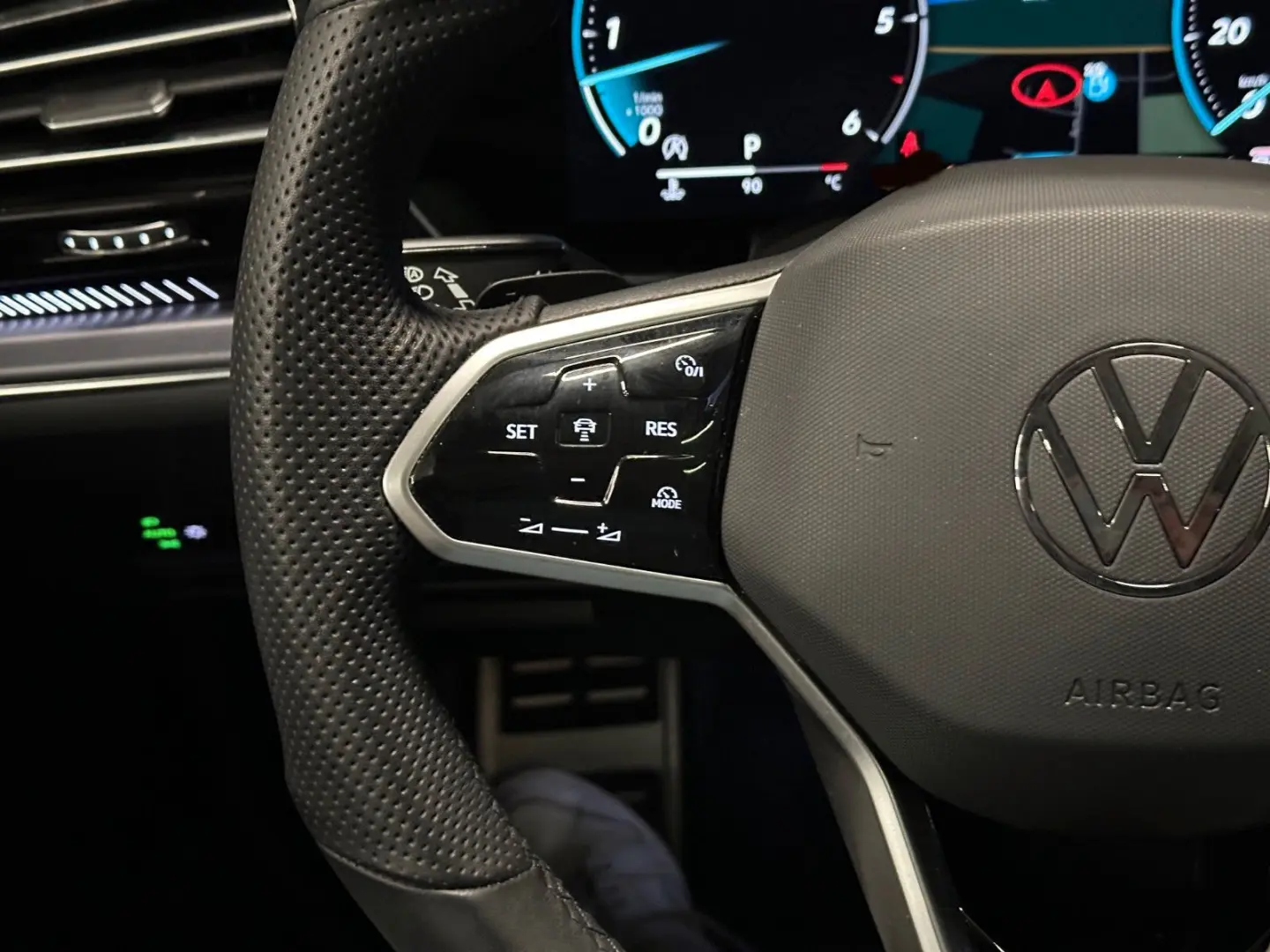 Touareg R-Line 4Motion Black Style 22Zoll PANORA