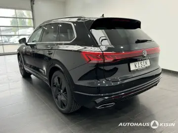 Touareg 3.0 TDI 4M R-Line  AHK HUD PANO LUFTFED.
