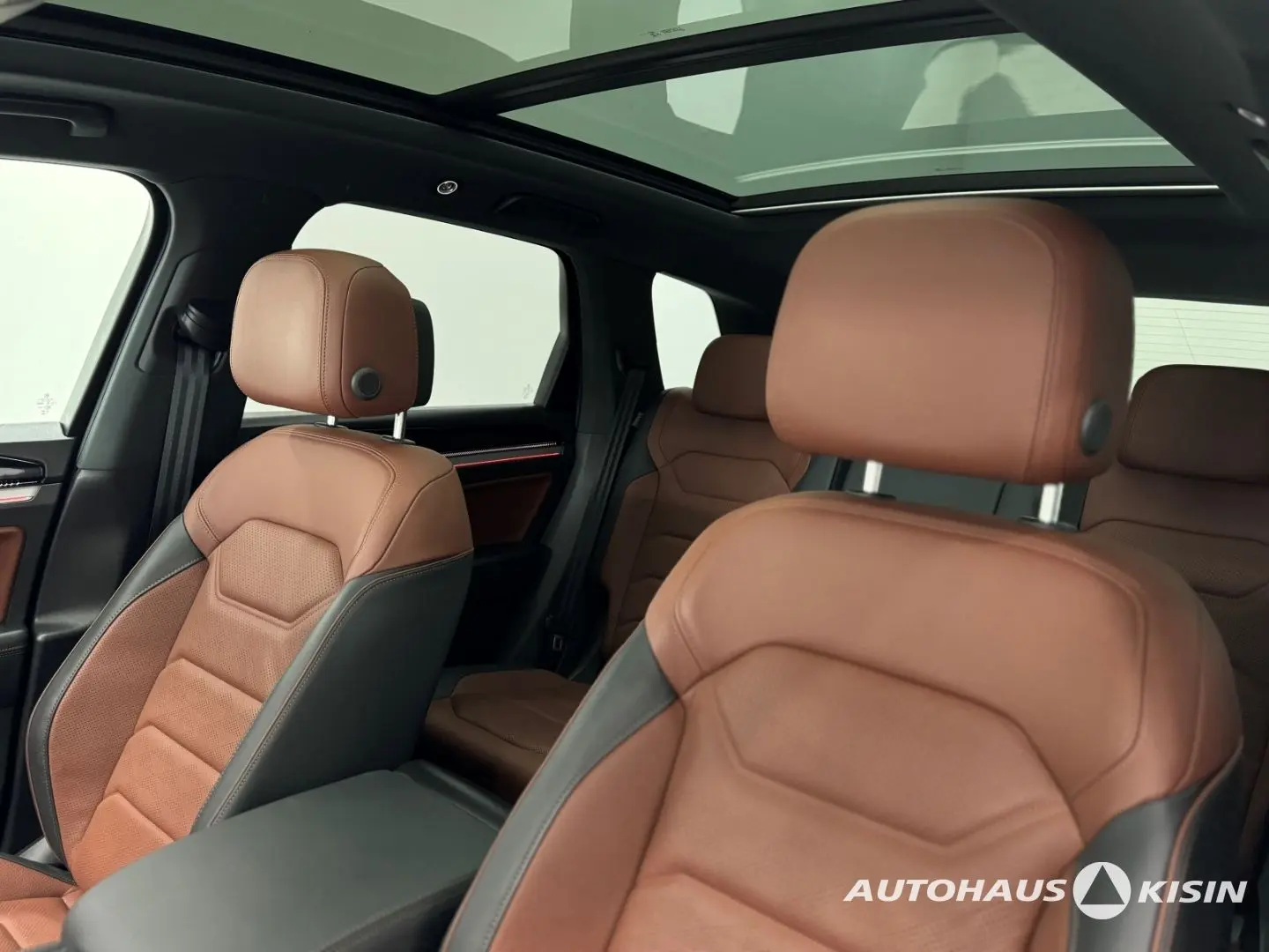 Touareg 3.0 TDI 4M R-Line  AHK HUD PANO LUFTFED.