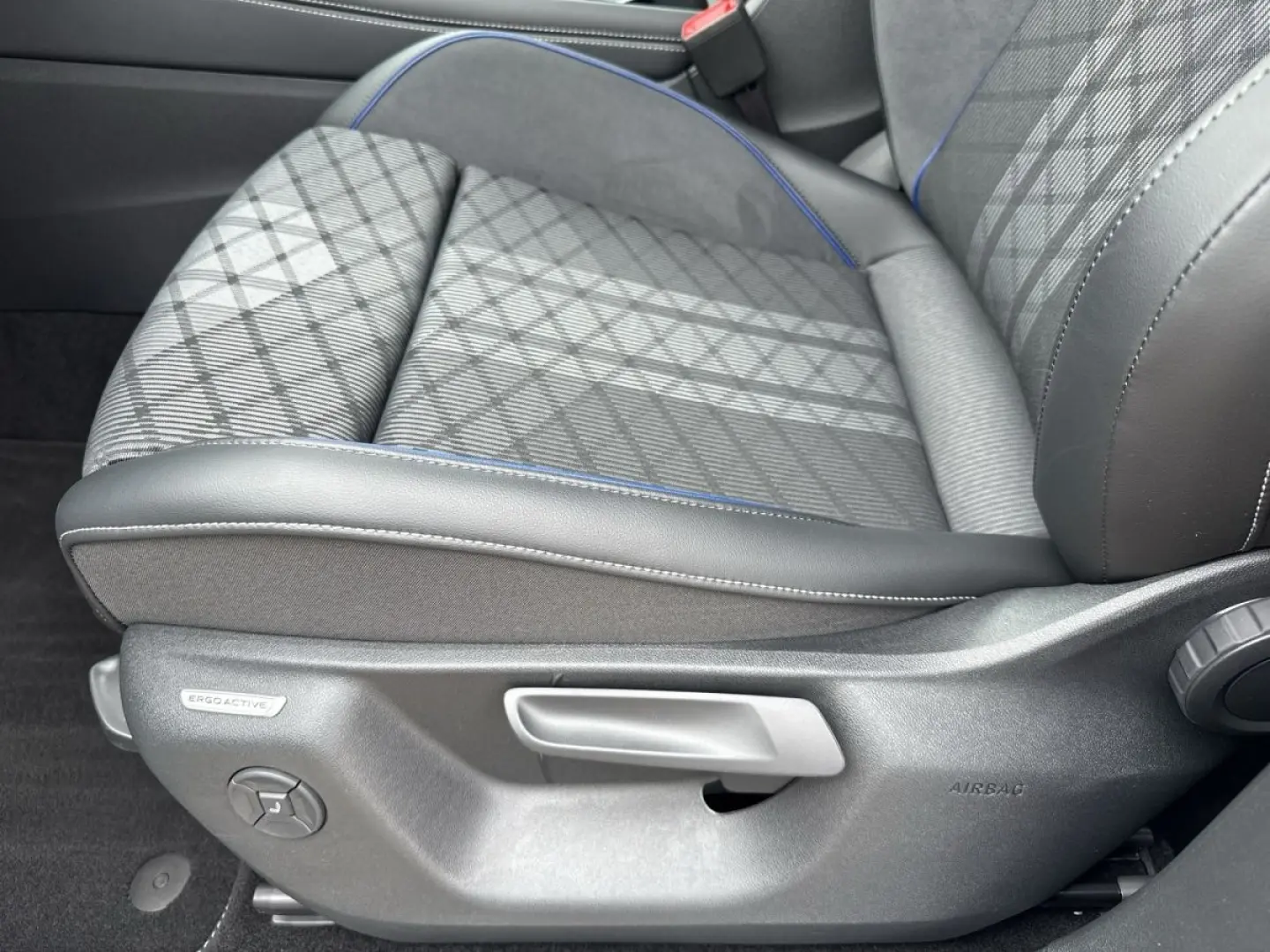 Tiguan der Neue R-Line TDi 4Motion Akustikvergla