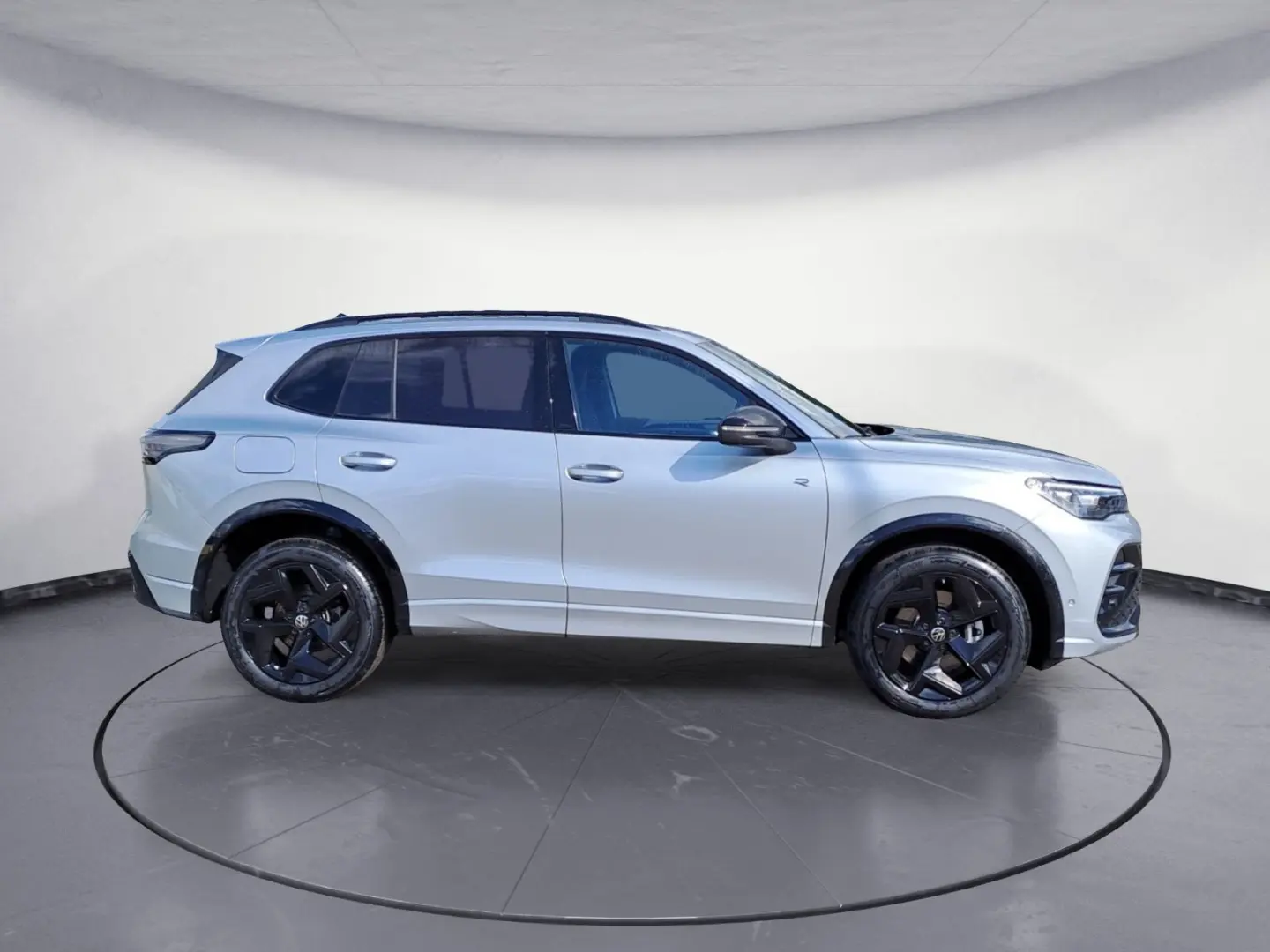 Tiguan 2.0 TDI SCR 4MOTION DSG R-Line  AHK MASSA