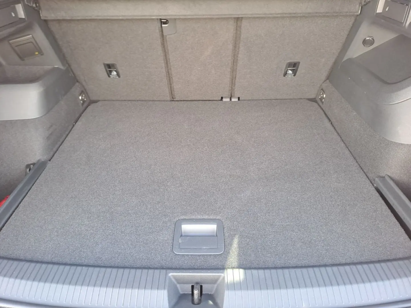 Tiguan 2.0 TDI SCR 4MOTION DSG R-Line  AHK MASSA