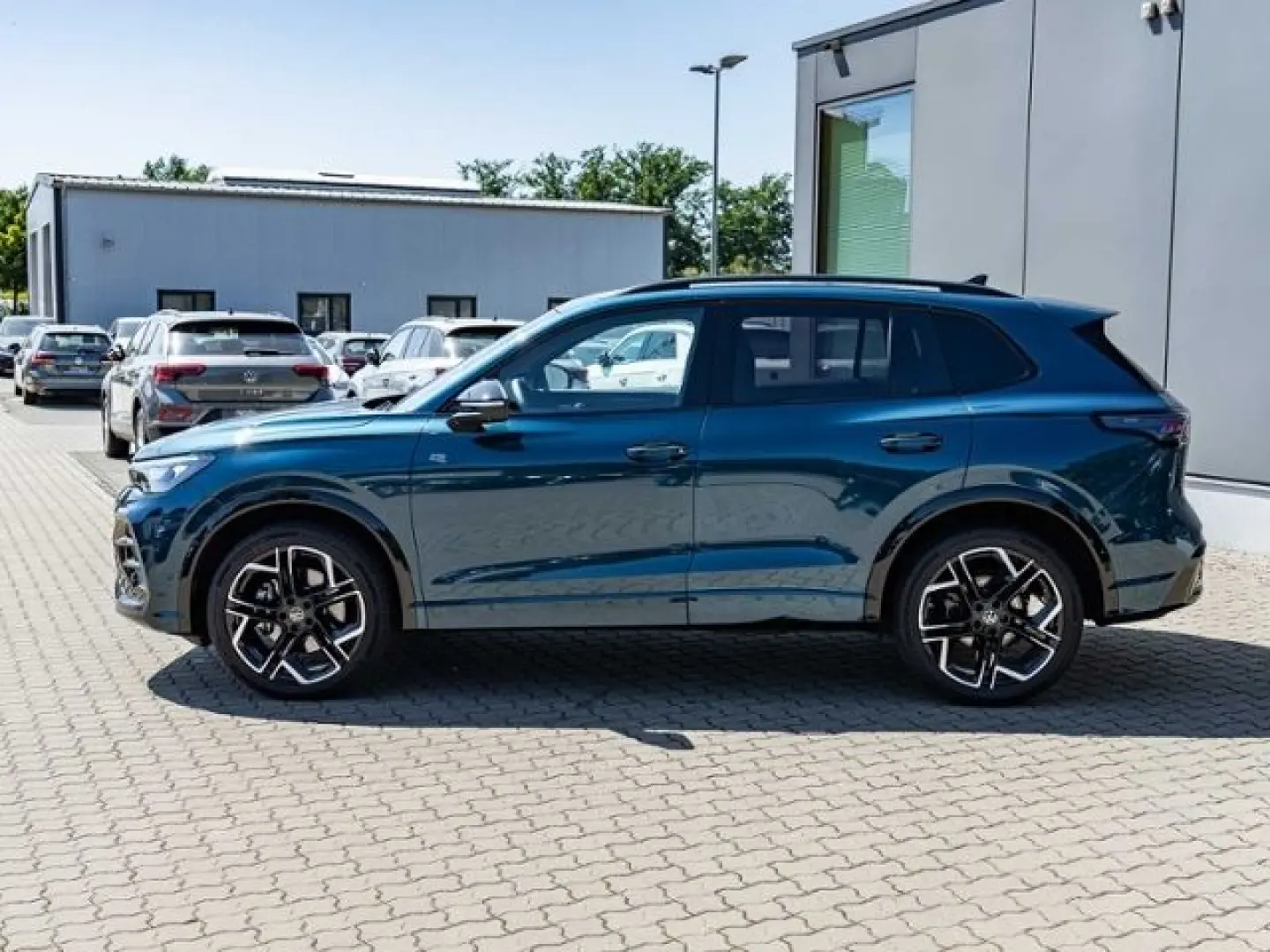 Tiguan 2.0 TDI DSG 4M R-Line  AHK 360 HUD HK