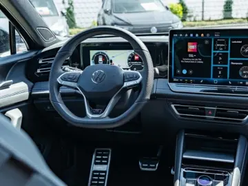 Tiguan 2.0 TDI DSG 4M R-Line  AHK 360 HUD HK