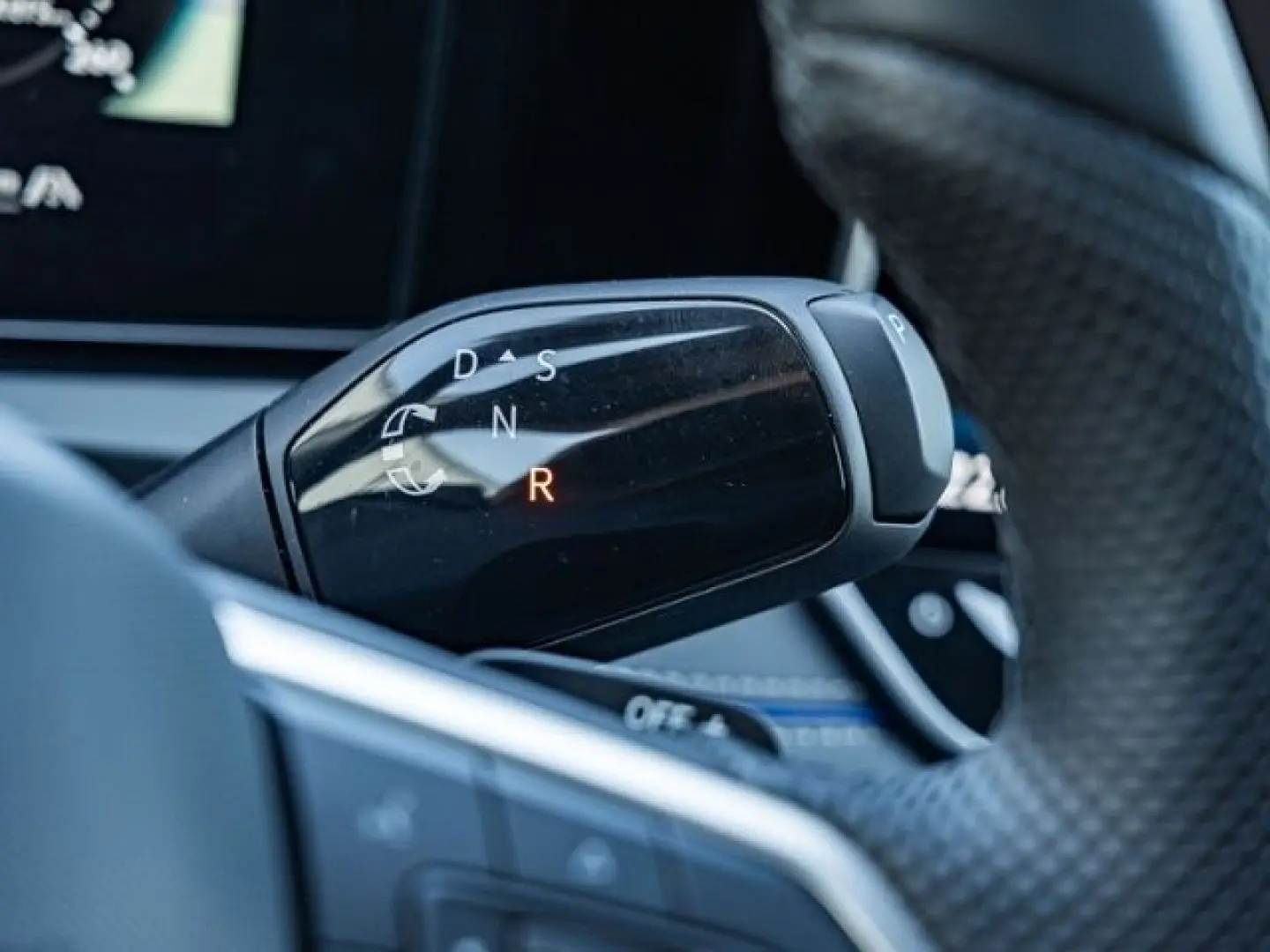 Tiguan 2.0 TDI DSG 4M R-Line  AHK 360 HUD HK