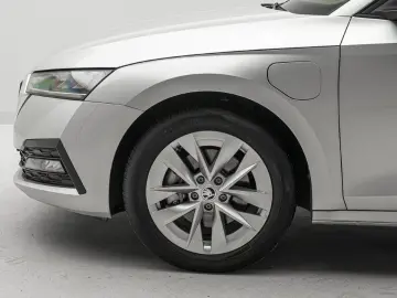Octavia Combi 1.4 TSI iV Ambition APP NAV LED