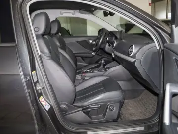 Q2 35 TDI quattro Advanced ACC Leder Kamera PDC