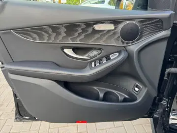 GLC 300 de 4M Coupé KAMERA NAVI LED SHZ PTS