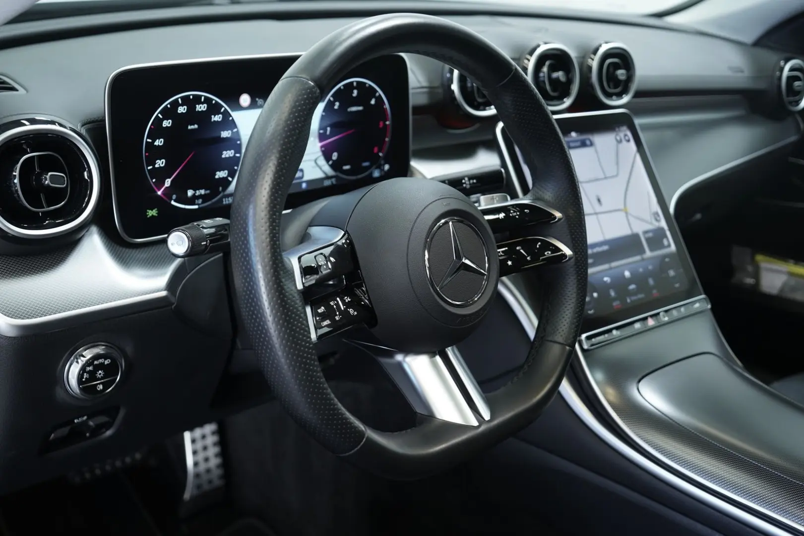 C 200 d Limousine AMG Line 1.H  Pano Digital Kam