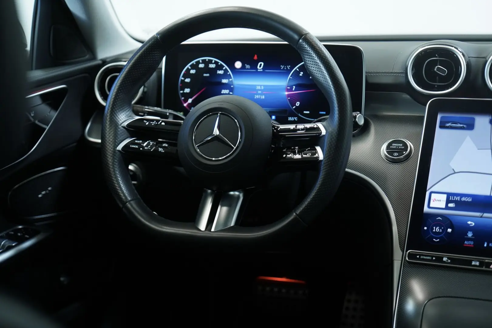 C 200 d Limousine AMG Line 1.H  Pano Digital Kam