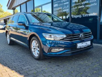 Passat Variant Business 1.5 TSi DSG - NAVI - AHK