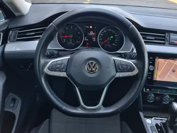 Passat Variant Business 1.5 TSi DSG - NAVI - AHK