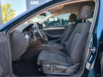 Passat Variant Business 1.5 TSi DSG - NAVI - AHK