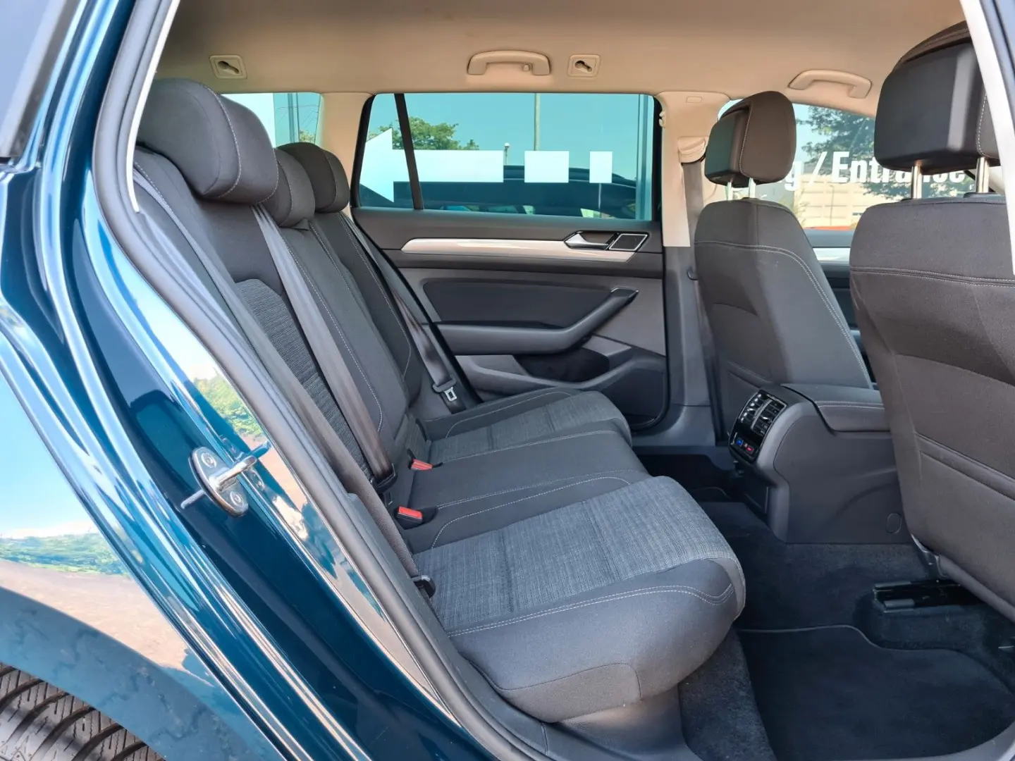 Passat Variant Business 1.5 TSi DSG - NAVI - AHK