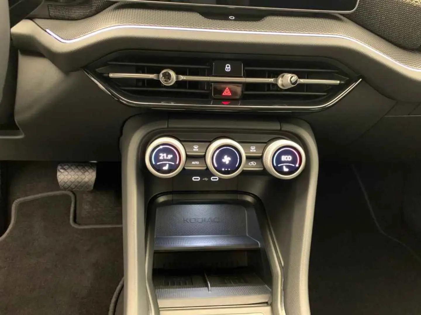 Kodiaq Selection 1.5 TSI iV DSG  NAV ACC PDC CAM
