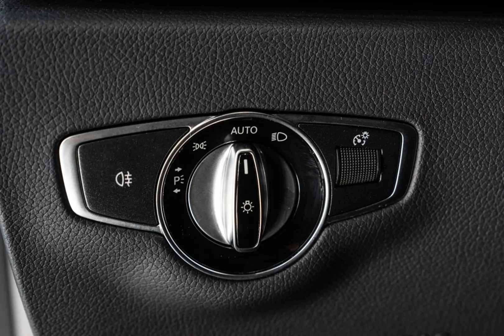 CLS 450 4M  AMG-LINE AIRMATIC MASSAGE 20 LM 1.HD