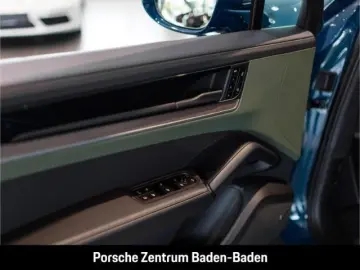 Cayenne E-Hybrid HA-Lenkung Sportabgas LEDmatrix