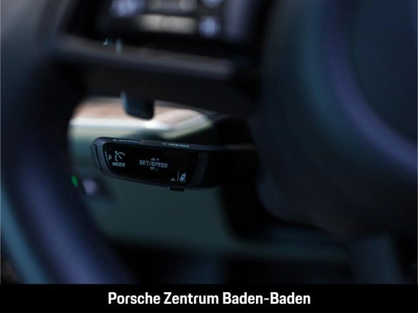 Cayenne E-Hybrid HA-Lenkung Sportabgas LEDmatrix