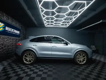 Cayenne Coupe Sport Chrono  Pano LED BOSE 21Zoll