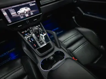 Cayenne Coupe Sport Chrono  Pano LED BOSE 21Zoll